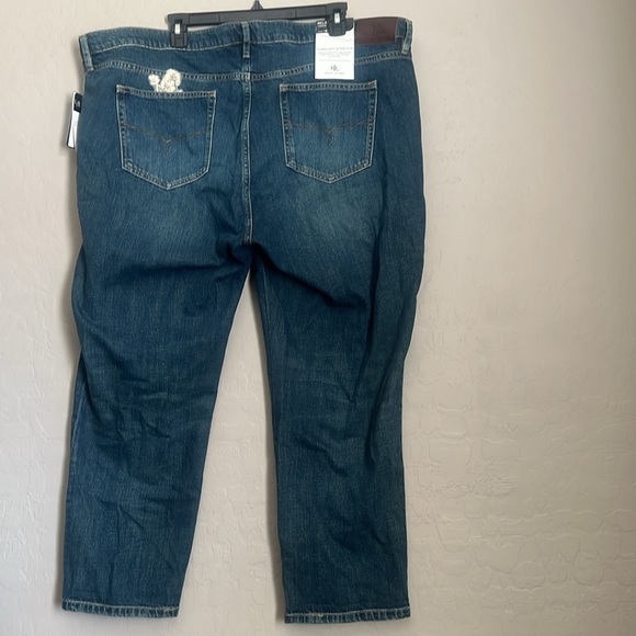 LAUREN RALPH LAUREN Plus-Size Lace Patchwork Relaxed Tapered Jeans - Picture 5 of 9